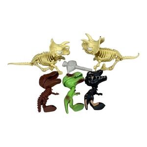 2 Zuru Smashers Epic Dino Egg Collectibles Series 3 Skeleton Triceratops Figure